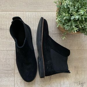 Lacoste Suede Boots US7.5